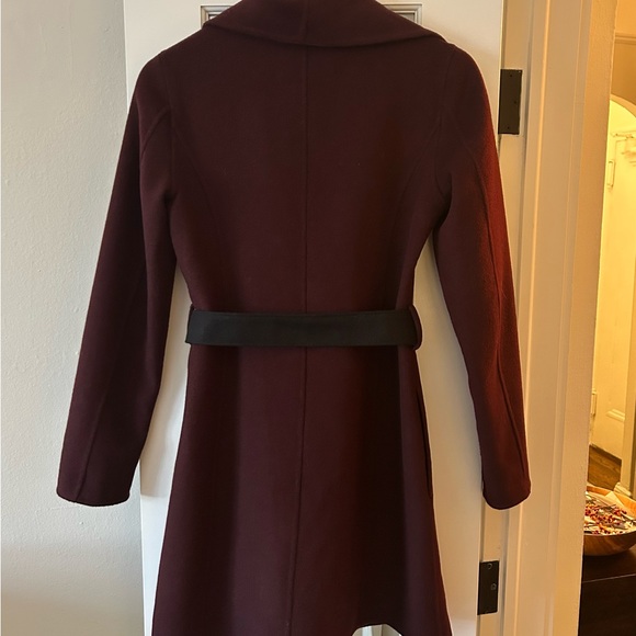 TAHARI Belted Burgundy Wrap Coat size XS - Picture 4 of 6